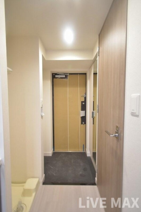 玄関(同施工会社の同仕様写真です。)