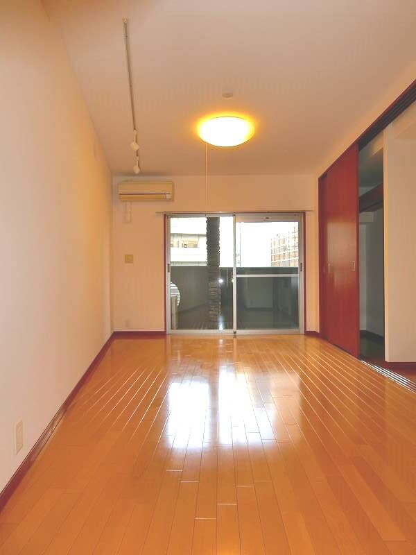 物件内観写真7　(洋室)