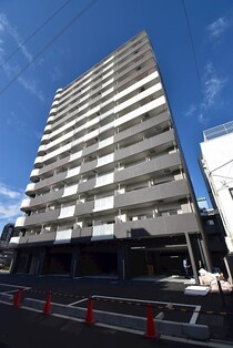 セレニテ新大阪プリエの外観写真