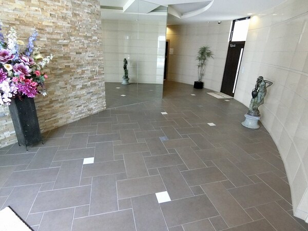 ロビー・ラウンジ