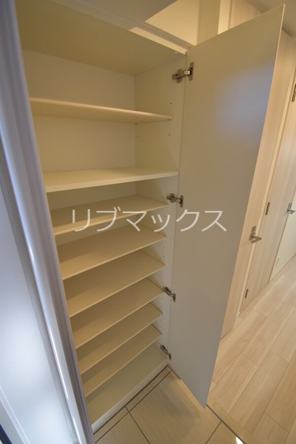 収納