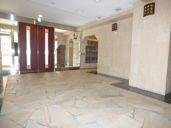 ロビー・ラウンジ