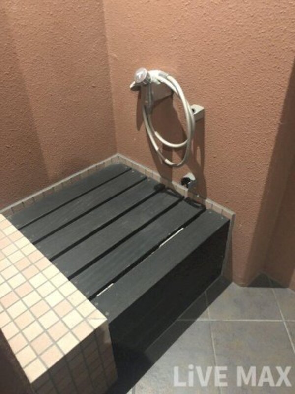 建物設備(ペット足洗い場)