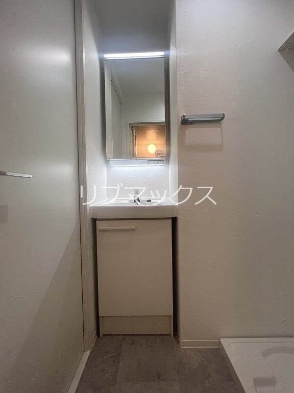 独立洗面台