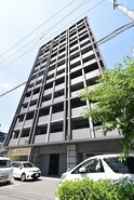 プール・トゥジュール梅田ウエスト