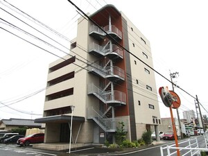 サクセション上中野外観写真