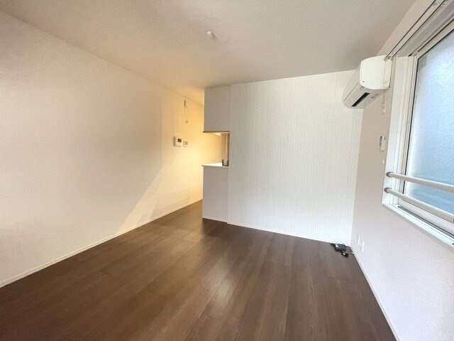 物件内観写真4　(※別号室の写真です。)