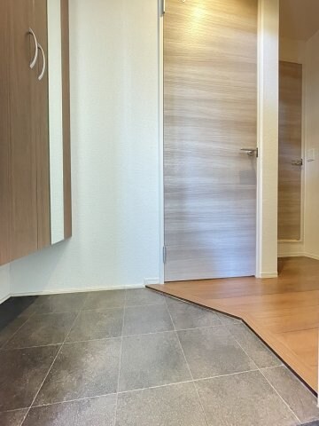 物件内観写真8　(※別号室の写真です。)