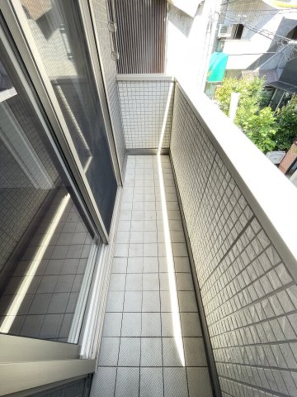 バルコニー(※別号室の写真です。)