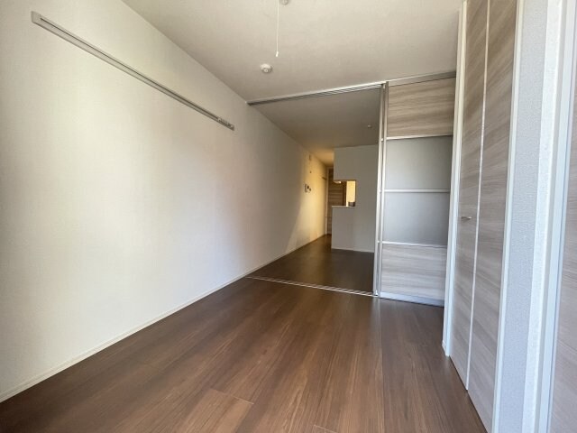 物件内観写真18　(※別号室の写真です。)