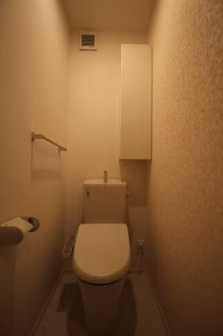 物件内観写真6　(別号室写真)