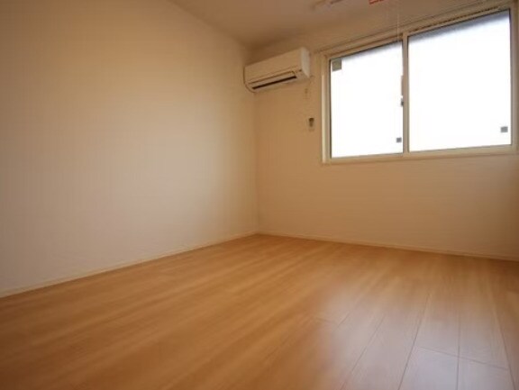 物件内観写真9　(別号室写真)