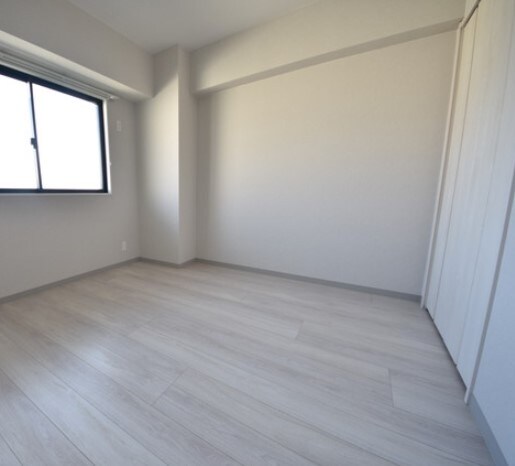 物件内観写真17　(別号室写真)