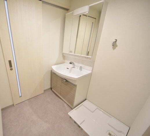 物件内観写真19　(別号室写真)