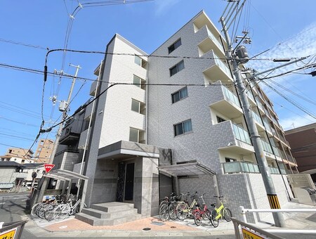 コクーン大元駅前外観写真