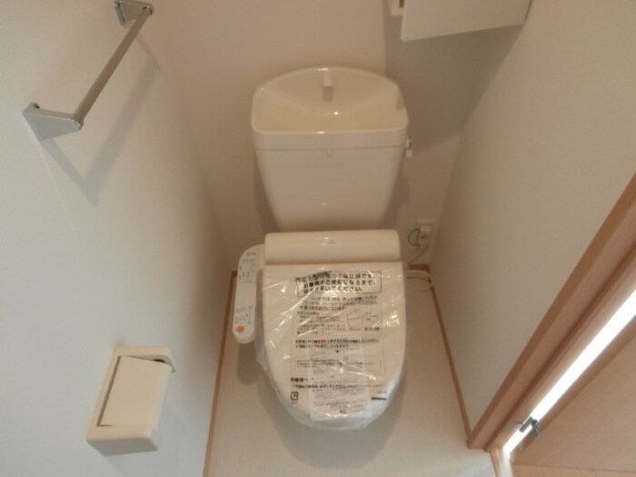 物件内観写真7　(別号室写真)