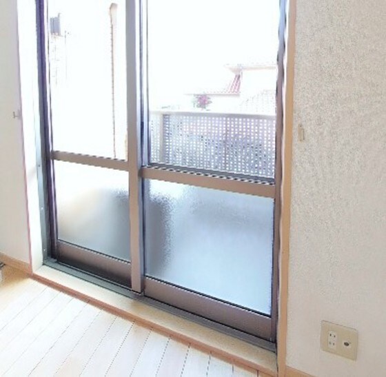 物件内観写真12　(別号室写真)