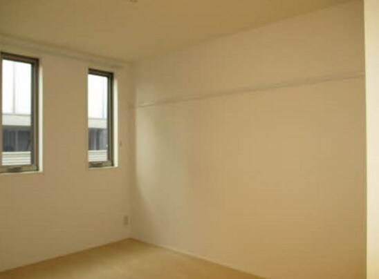 物件内観写真15　(別号室写真)