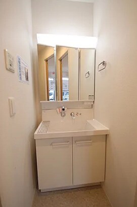 物件内観写真12　(別号室写真)