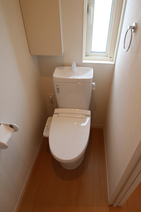 物件内観写真6　(別号室写真)