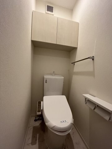 物件内観写真6　(別号室写真)