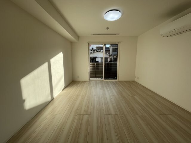 物件内観写真14　(別号室写真)