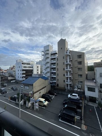 物件内観写真13　(別号室写真)