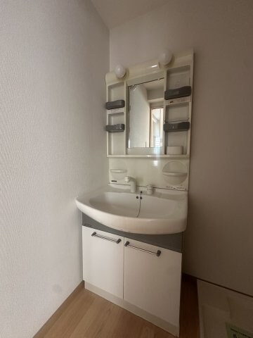 物件内観写真7　(別号室写真)