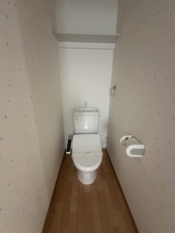 物件内観写真13　(別号室写真)