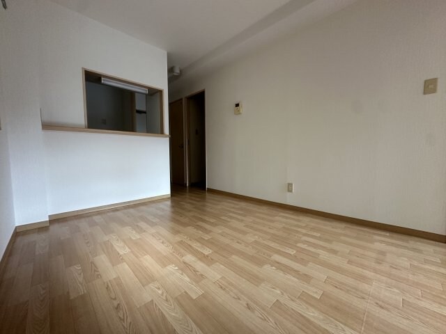 物件内観写真17　(別号室写真)