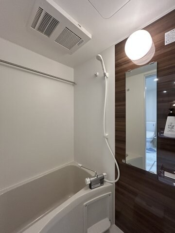 物件内観写真6　(別号室写真)