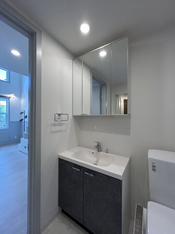 物件内観写真7　(別号室写真)