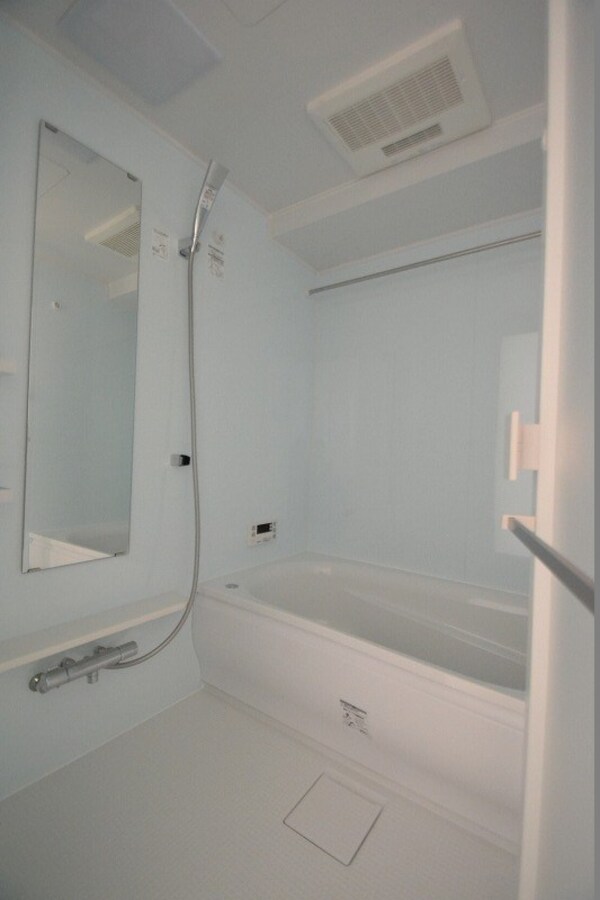 浴室(※同物件別部屋参考写真)