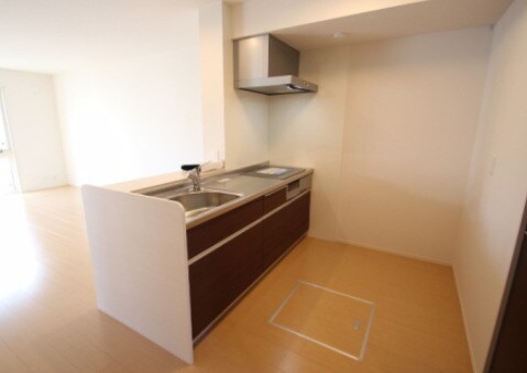 物件内観写真11　(別号室写真)