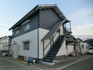 イースト芳泉外観写真