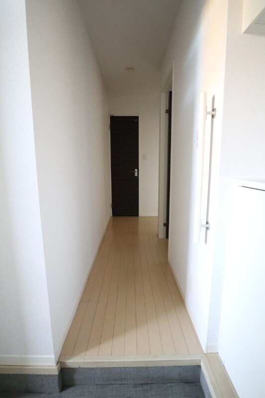 物件内観写真2　(※別号室参考写真)