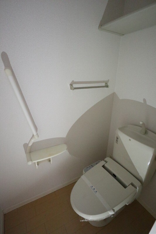 物件内観写真7　(※別号室参考写真)