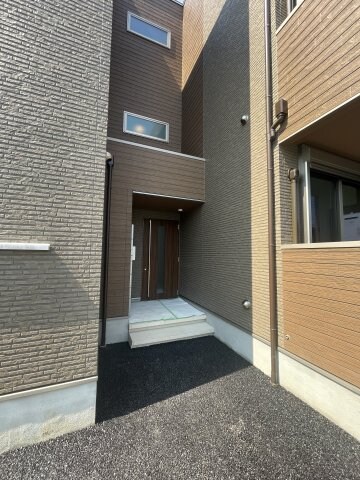 物件外観写真2　