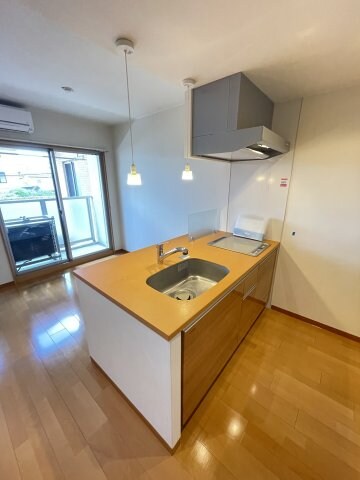 物件内観写真13　(別号室写真)