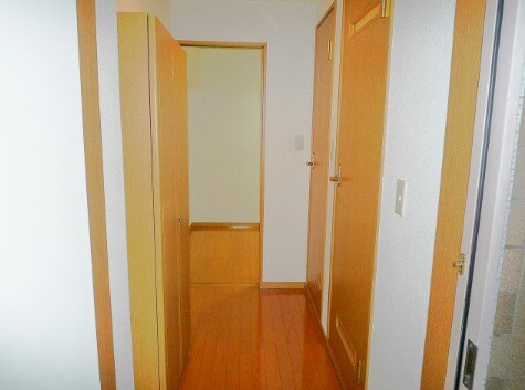 物件内観写真17　(ドラッグセガミ 岡山表町店（298m）)