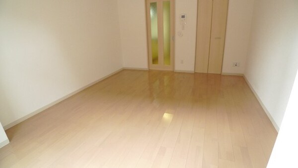 居室(※同物件別部屋参考写真)