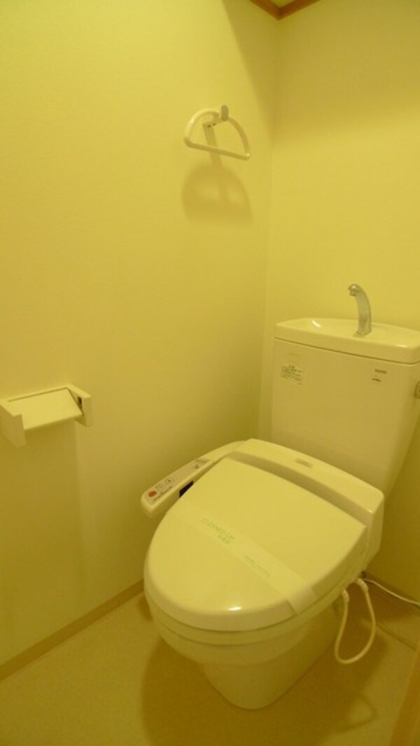 トイレ(※同物件別部屋参考写真)