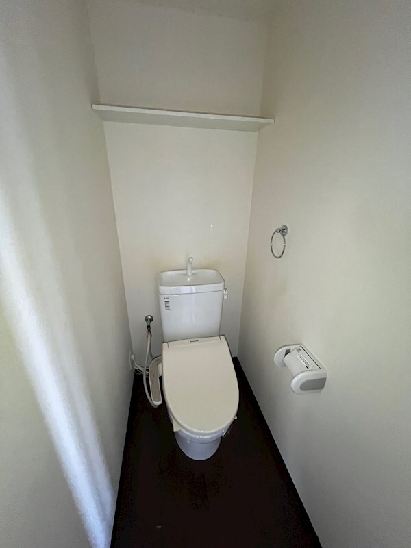 物件内観写真6　(別号室写真)