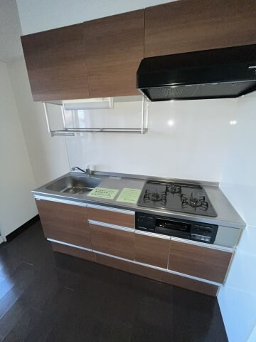 物件内観写真28　(別号室写真)