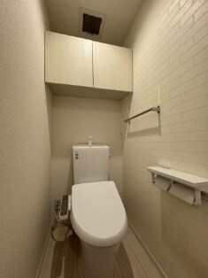 物件内観写真5　(別号室写真)