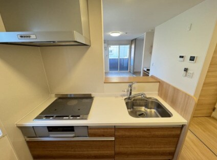 物件内観写真9　(別号室写真)