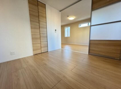 物件内観写真13　(別号室写真)