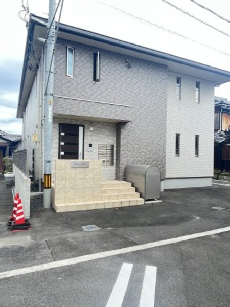 プライムロード外観写真