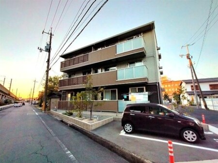 クレスト高柳外観写真