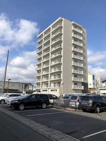 CRASSO IMAの外観写真